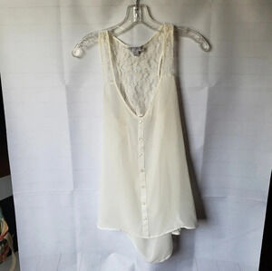 Cotton on sleeveless blouse color ivory size small